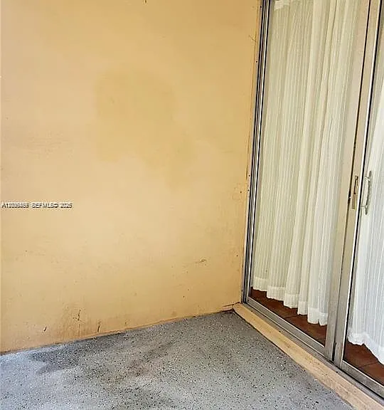9410 Live Oak Pl #109 — Photo 4