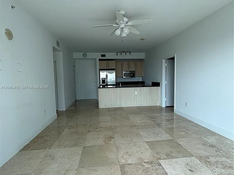 79 SW 12th St #2703 — Photo 7