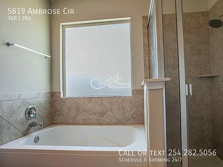 5819 Ambrose Cir — Photo 11