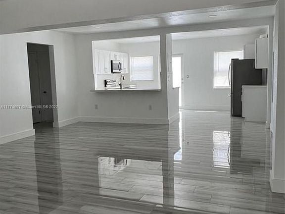 4th image of 6330 NW 38th Ter