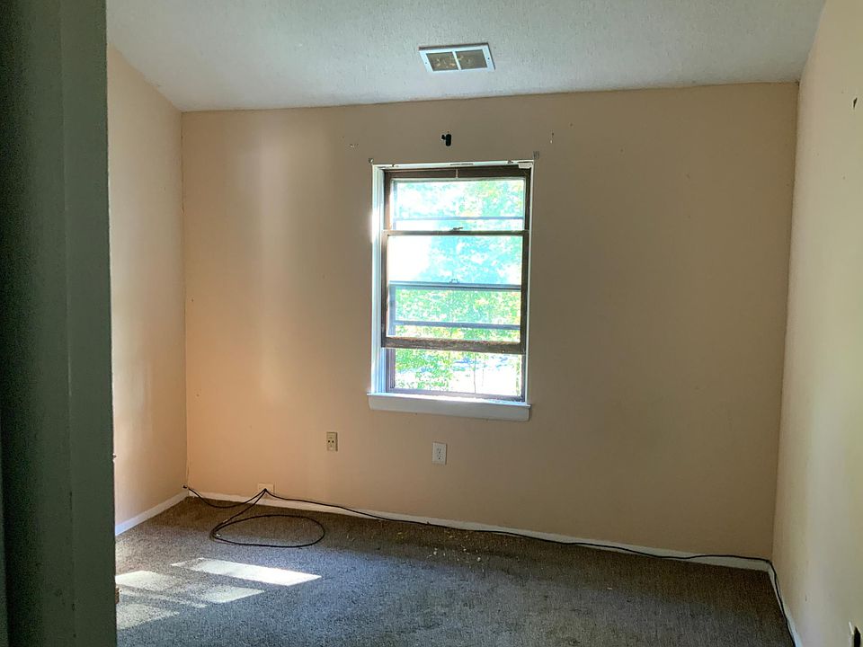 107 Snowshoe Ct, Mount Pocono, PA 18344 Zillow