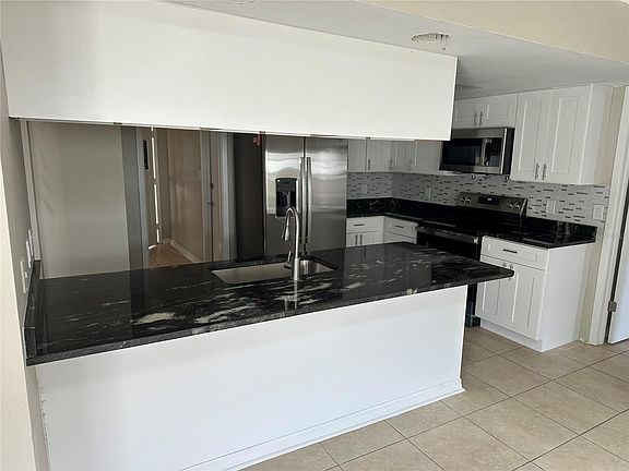 4th image of 3413 Dove Hollow Ct