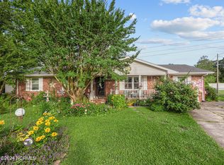 8 Cates Ct, Jacksonville, NC 28540