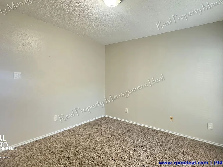 9601 Forest Ln #323 — Photo 12