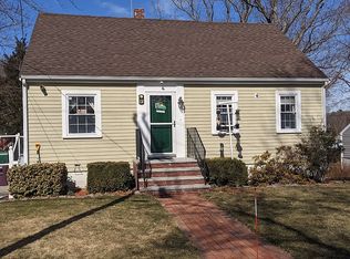 12 Alton Ter, Weymouth, MA 02189