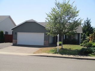 1312 Mountain View Ln, Molalla, OR 97038