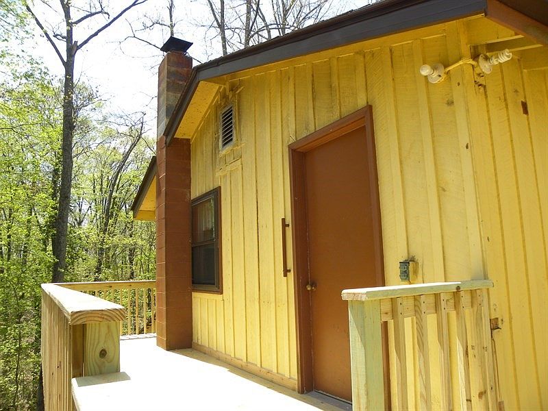 1st image of 169 Dogwood Ln #B