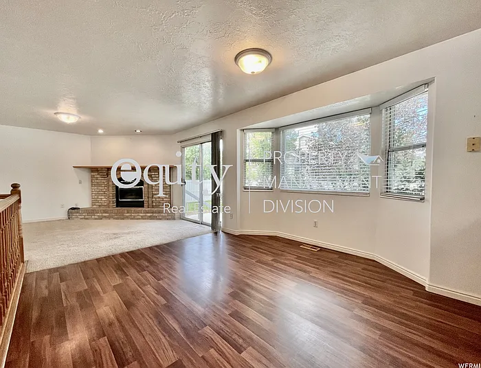 11742 S Tatteredangel Cv — Photo 8