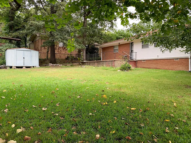 4511 Greenway Dr — Photo 20