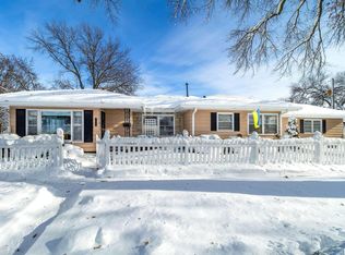 2225 Lillie Ave, Davenport, IA 52804