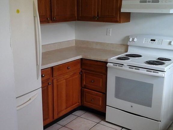 2nd image of 2941 NW 26th St