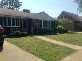 13449 Phelps St, Southgate, MI 48195