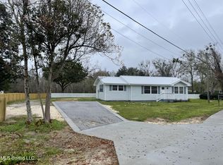 715 Old Spanish Trl, Bay Saint Louis, MS 39520