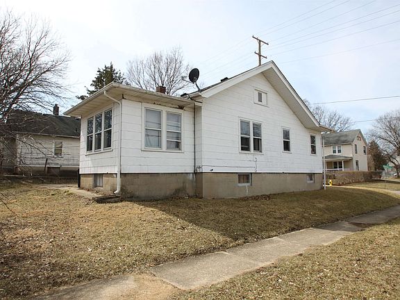 3rd image of 523 N Sunset Ave