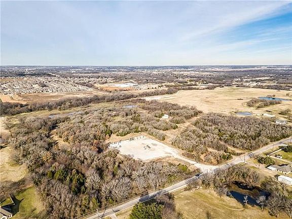 4th image of 1300 County Road 602