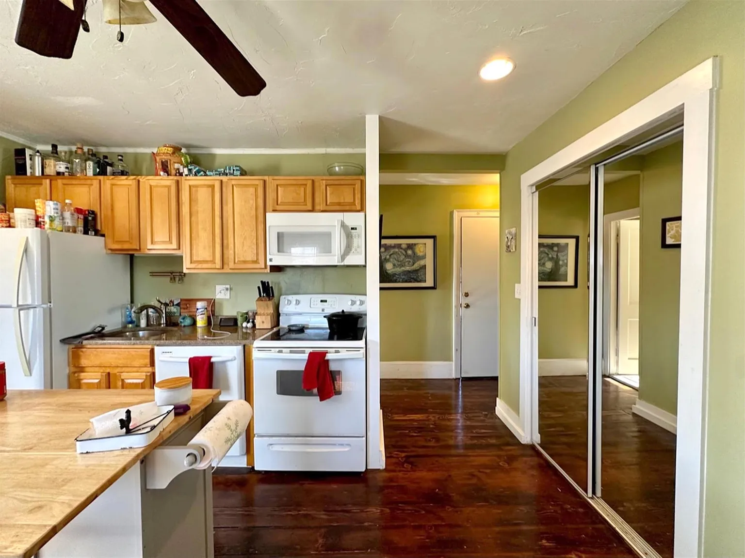 1 bed, $2,550 — Photo 4