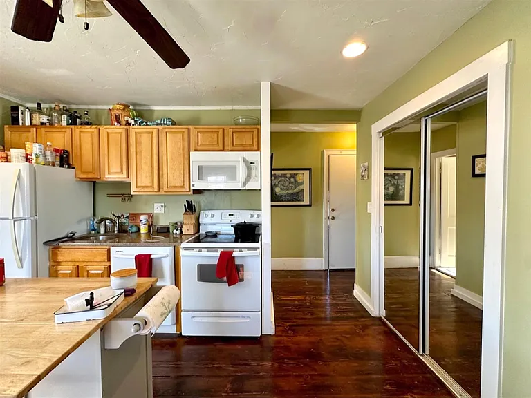 145 Highland Ave #2 — Photo 4