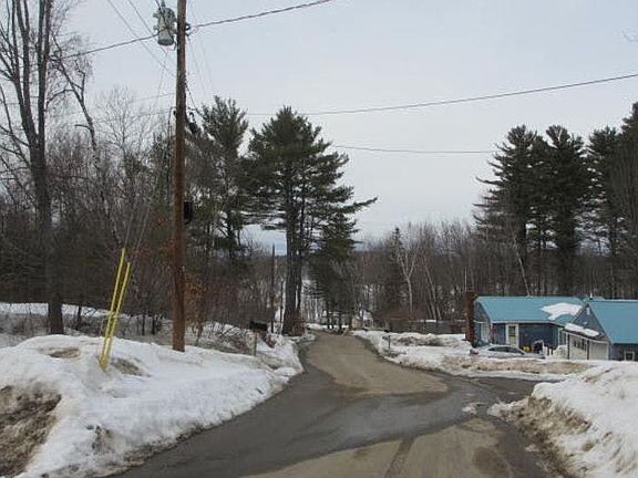 2nd image of 17 Fortier Rd