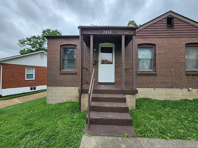 3418 Saint Mark Ln — Photo 11