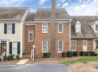 633 Crabberry Ln, Raleigh, NC 27609