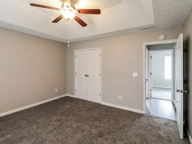 105 Cypress Dr — Photo 10