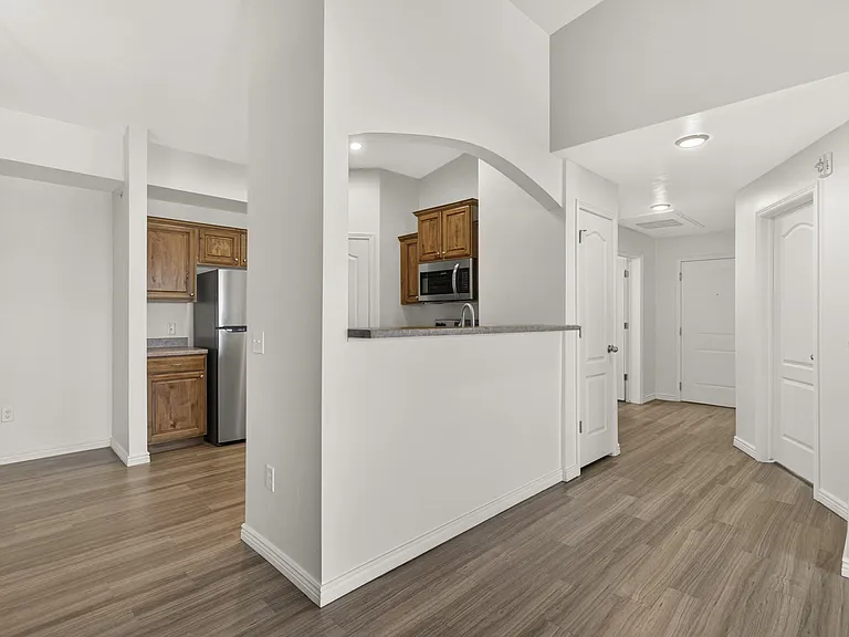 Eagles Landing Apartments — Photo 34
