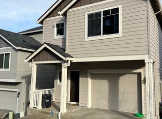 1324 NE 70th St, Vancouver, WA 98665