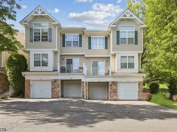 116 Wallace Ct, Green Brook Twp., NJ 08812