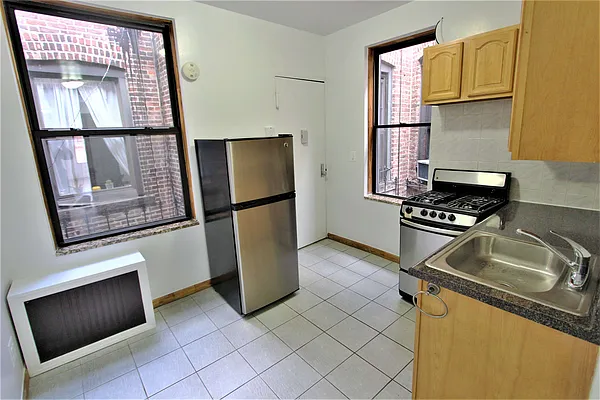 Rented by Alpha Properties NYC I LLC | media 27