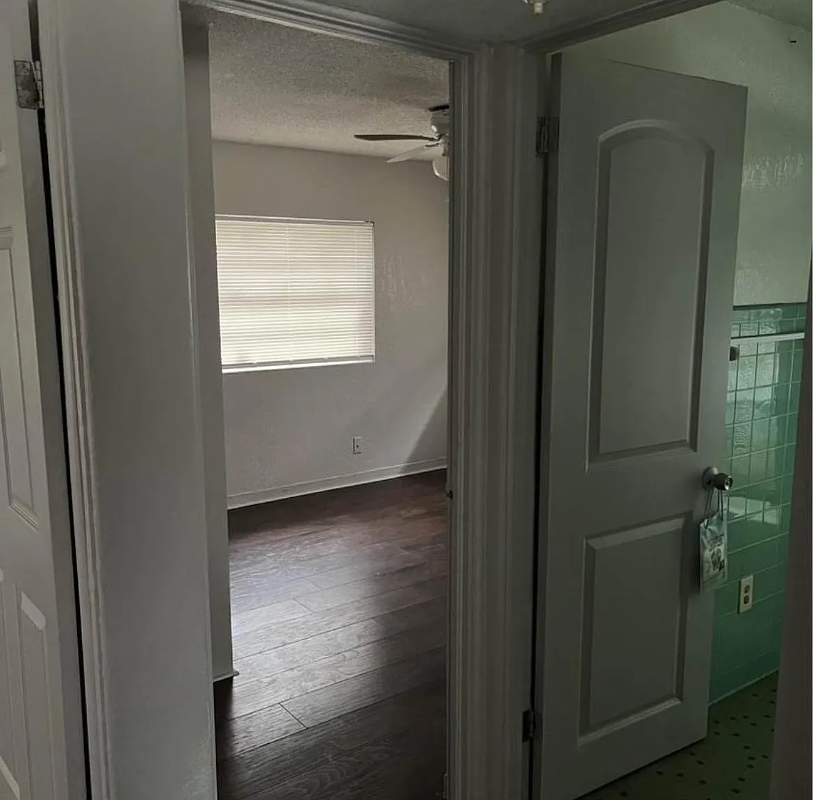 9906 Ridge Blvd — Photo 3