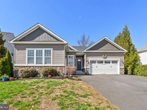 428 Canyon Rd, Winchester, VA 22602