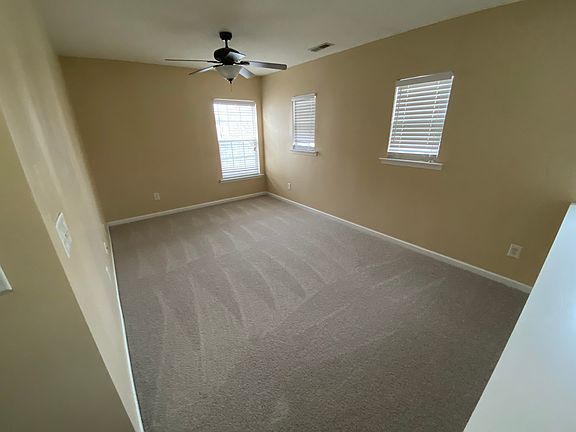 3rd image of 1907 Devonridge Dr