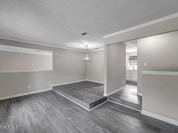 3rd image of 17309 NW 55TH Avenue