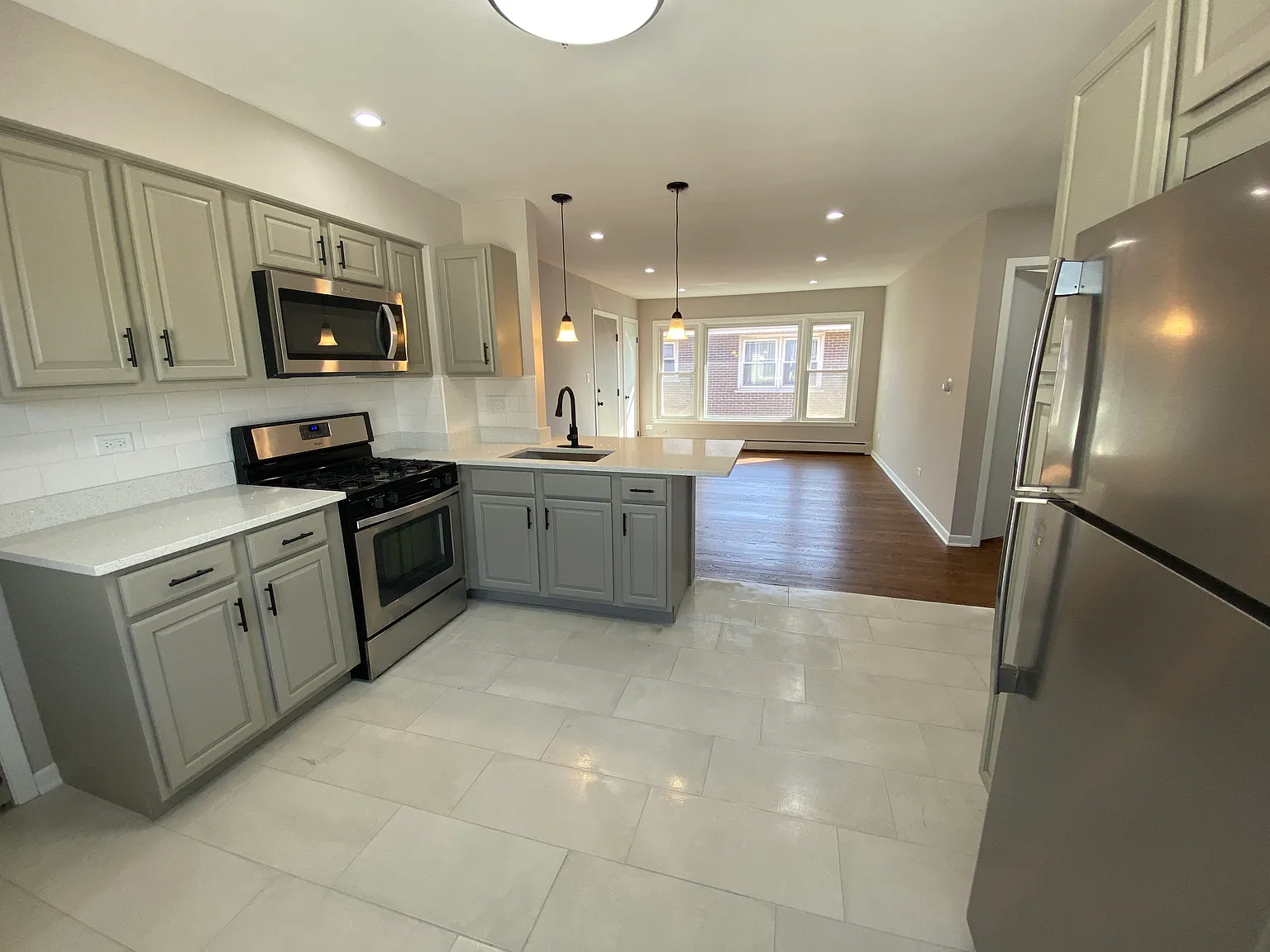 2 bed, $1,700 — Photo 4