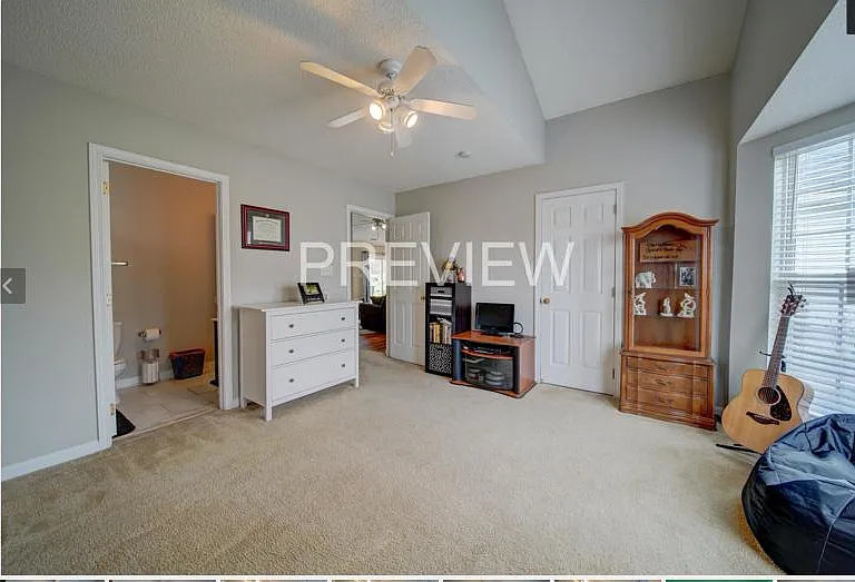 2418 Celosia Dr — Photo 12