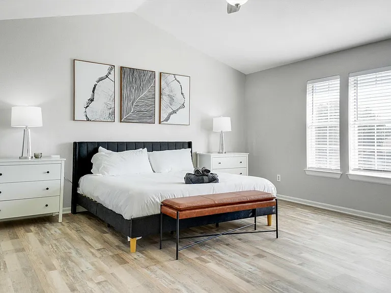 2062 Arena Dr — Photo 5