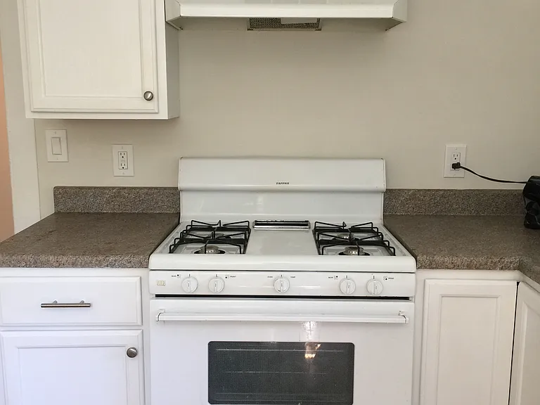 3533 Main St #2 — Photo 2
