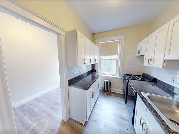 2nd image of 66-70 Chiswick Rd #19