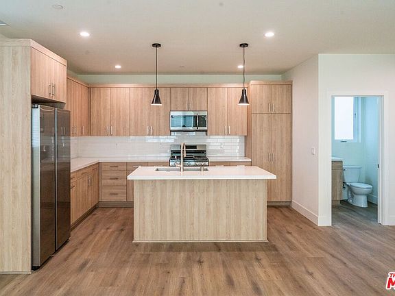5th image of 5220 S Inglewood Blvd #5022