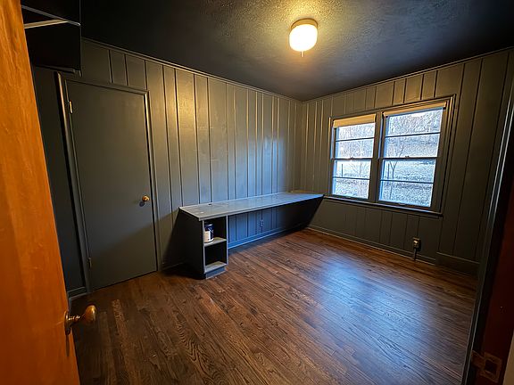 Guest Bed West facing window