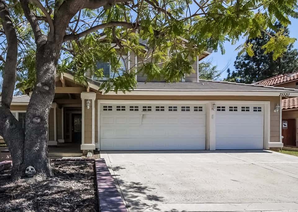 1st image of 25520 Birchtree Dr