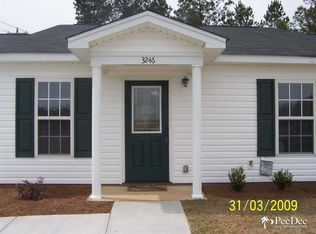 1716 Full Moon Rd, Effingham, SC 29541