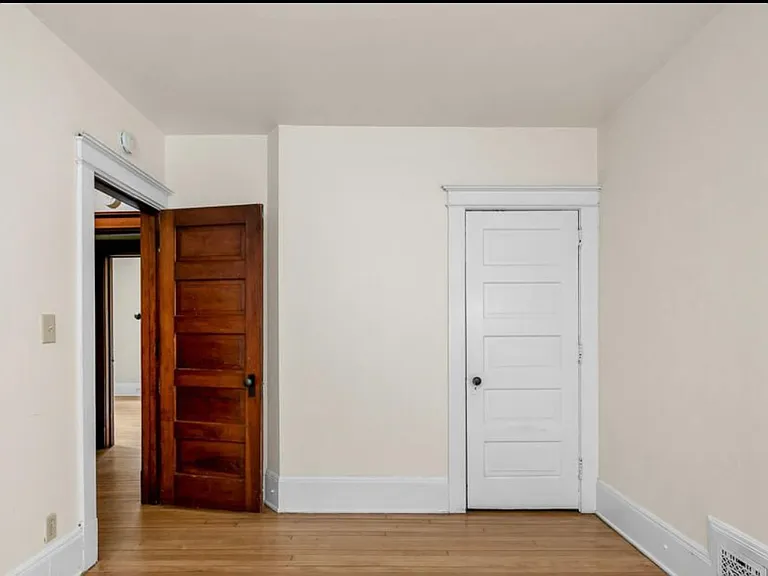 522 Paris Ave SE #2 — Photo 2