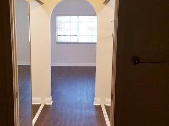 3rd image of 10700 NW 66th St APT 410