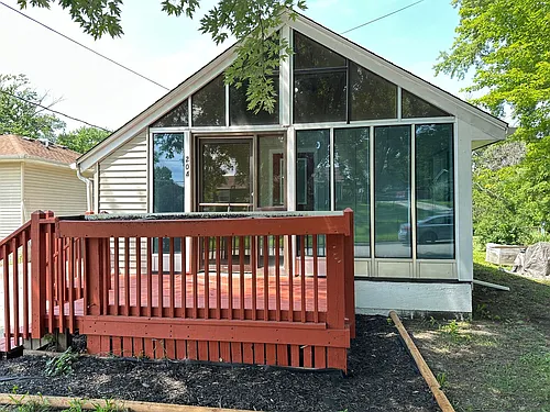 204 E Leland Ave Photo 1