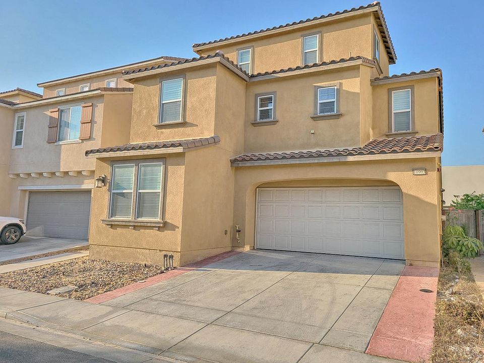 1st image of 10903 Lotus Dr