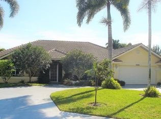 2314 Queens Way, Naples, FL 34112