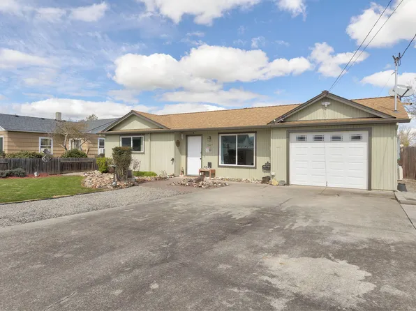 267 De Barr Ave, Medford, OR 97501