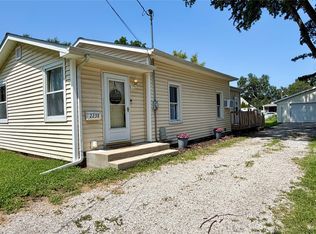 2238 Lyon St, Des Moines, IA 50317