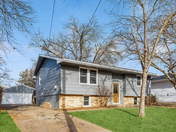 1331 Spring St, Des Moines, IA 50315